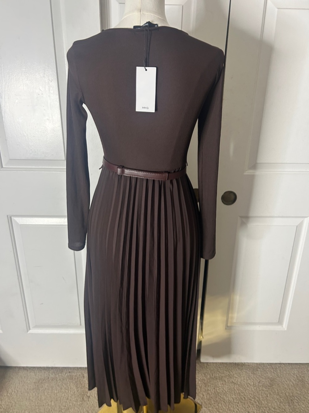 Mango (size 2) FLARED MIDI-DRESS WITH BELT - Picture 8 of 11